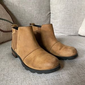 SOREL EMELIE CHELSEA BOOT, Women’s Size 7, Camel